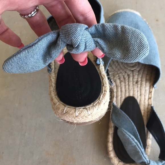 Cupcakes & Cashmere Jamille Espadrille Sandals - Picture 8 of 12